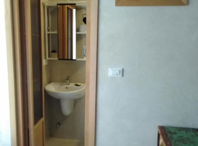 Marso _ Piccolo Rifugio Cittadino *